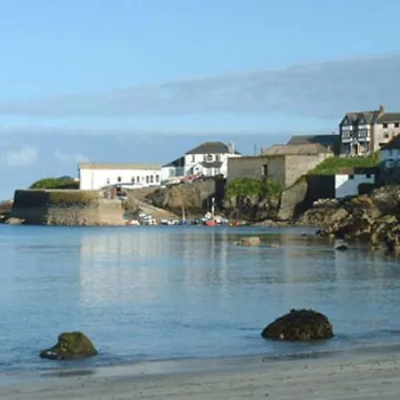 The Hen House Bed & Breakfast Porthallow